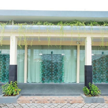 V Canggu Dormitory Εξωτερικό φωτογραφία