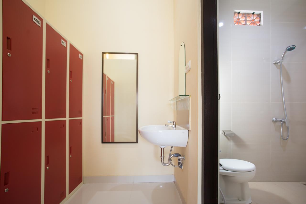 V Canggu Dormitory Εξωτερικό φωτογραφία