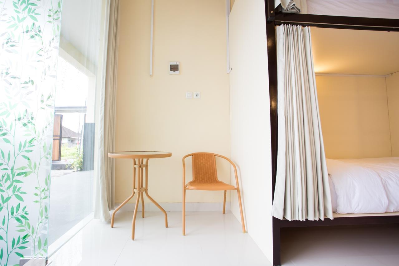 V Canggu Dormitory Εξωτερικό φωτογραφία