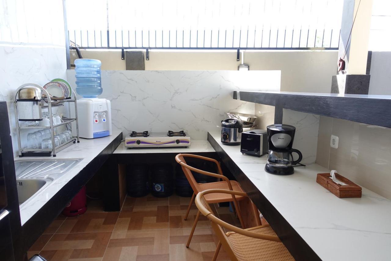 V Canggu Dormitory Εξωτερικό φωτογραφία